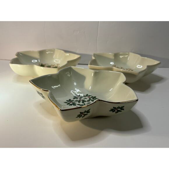 3 Christmas Candy Dip Serving Bowls Poinsettia Holly Star Shaped Gold Rim Essex - Picture 2 of 8